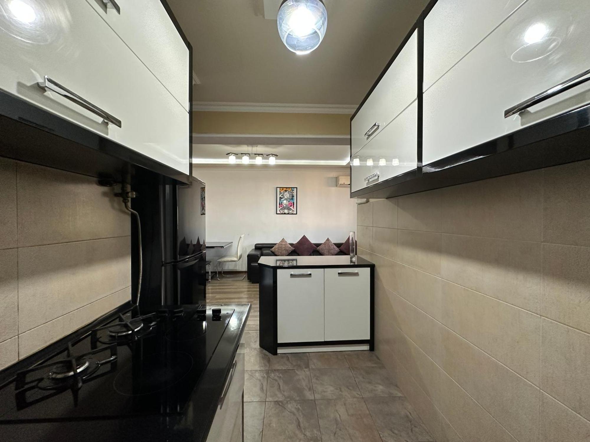 Yeznik Koghbatsi - Amiryan Crossroads 1 Bedroom Comfy Apartment With Balcony Ko100 Jereván Kültér fotó