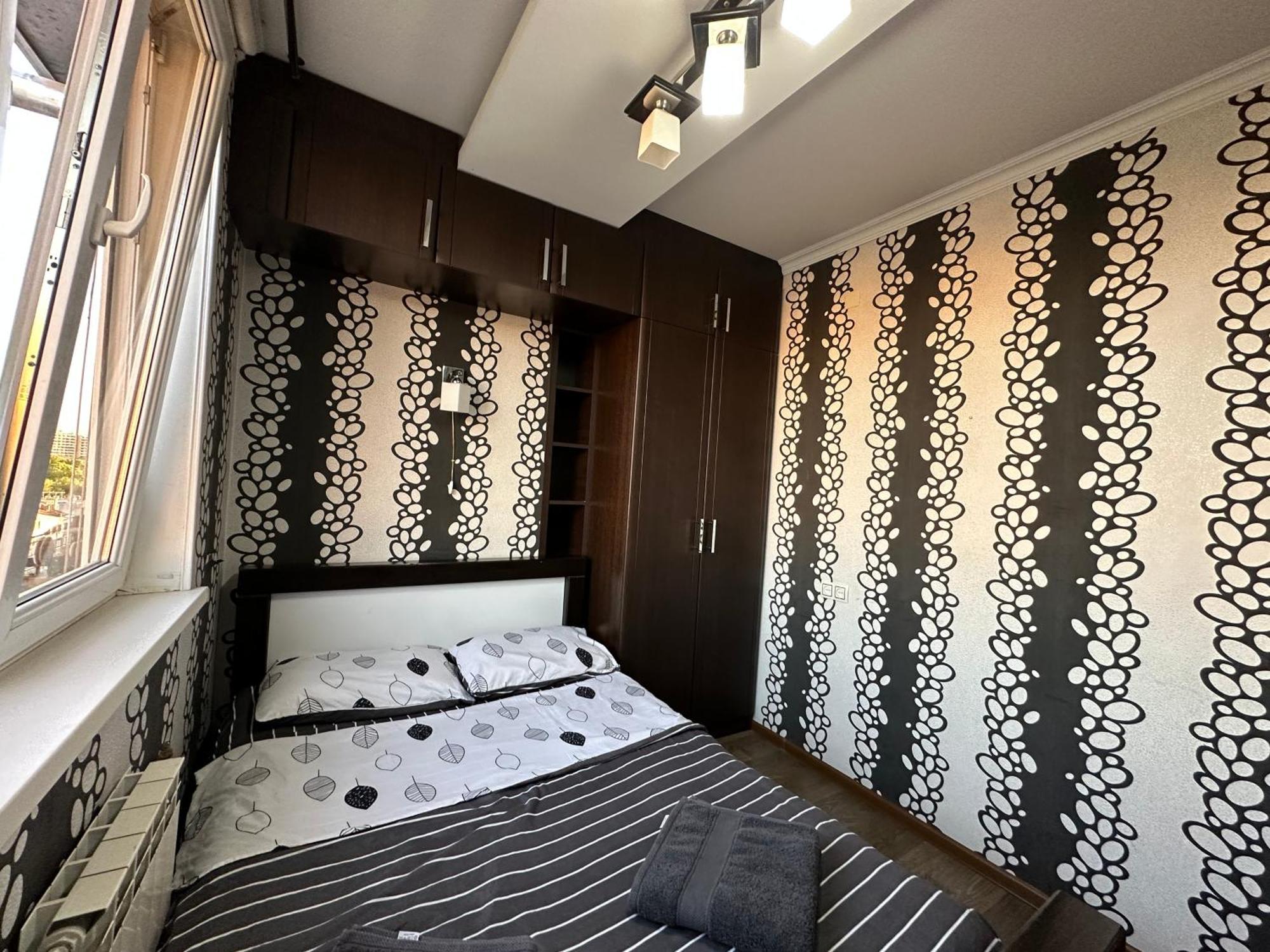 Yeznik Koghbatsi - Amiryan Crossroads 1 Bedroom Comfy Apartment With Balcony Ko100 Jereván Kültér fotó